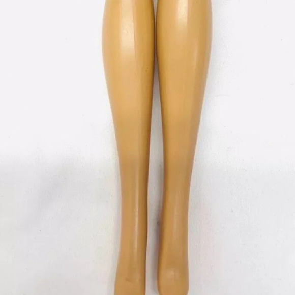 MATTEL BARBIE Doll Blonde Red Hair Blue Eyes Green Top & Skirt Outfit 12" Tall - Picture 12 of 12